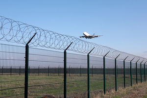 recinzione per aeroporto