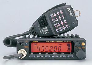 ricetrasmettitore radio VHF
