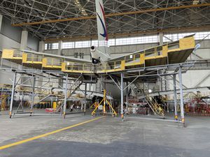 dock aeronautico per coda di aereo 1