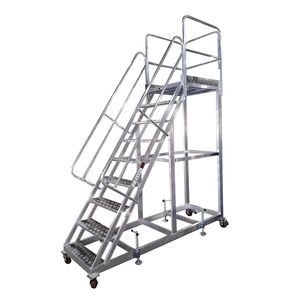scaletta mobile di accesso
