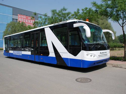 Autobus per aeroporto - AEROABUS-5300 - AEROMOBILES PTE LTD - 51 pers. / 14 posti a sedere
