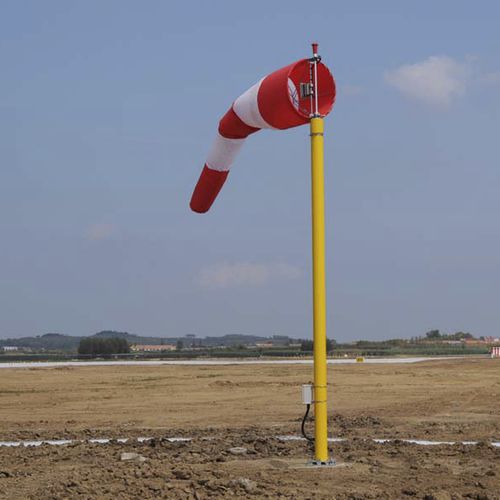 Manica a vento per aeroporto - WC-I - AIRSAFE AIRPORT EQUIPMENT CO., LTD. - con albero / con illuminazione interna
