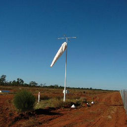 Manica a vento per aeroporto - AV-09-4WL - AVLITE SYSTEMS - con albero / con illuminazione interna