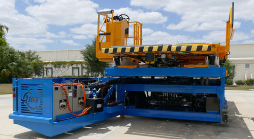 Piattaforma elevatrice aeroportuale a forbice - Commander® 15i - OSHKOSH AEROTECH - per merce / diesel / elettrica