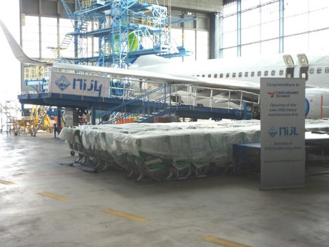 Dock aeronautico per aereo - NIJL AIRCRAFT DOCKING B.V. - per ali / mobile / regolabile
