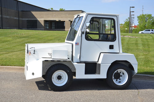 Trattore rimorchiatore - 100 series - NMC WOLLARD INTERNATIONAL, LTD, Hong Kong - per carrello portabagagli / diesel / con barra di traino