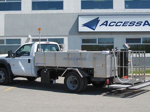 Veicolo per acqua potabile semovente - ACCESSAIR Systems - con piattaforma elevabile / per aeroporto