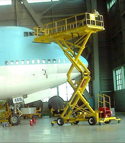 Piattaforma elevatrice da lavoro - SPX32 - Lift-A-Loft Corporation - a forbice / telescopica / per aereo