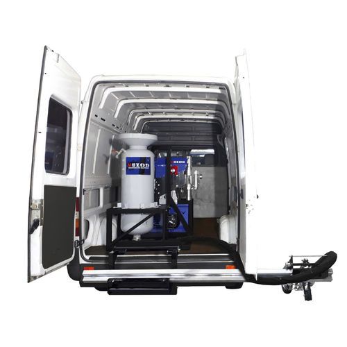 Macchina traccialinee montata su camion - ROADMASTER 2.5 - VEZOS - per pittura / per pista