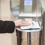porta di imbarco automatica con lettore biometrico