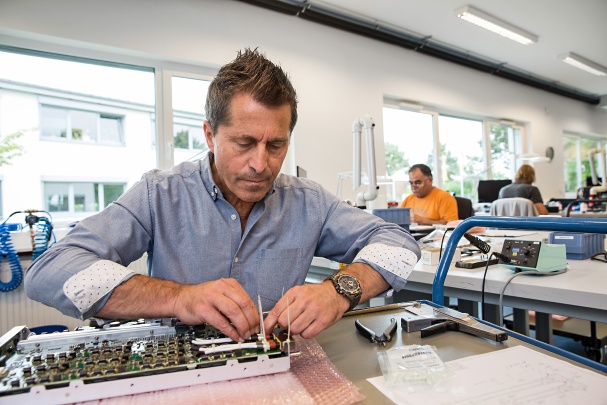AES Aircraft Elektro/ Elektronik System GmbH Photo 5