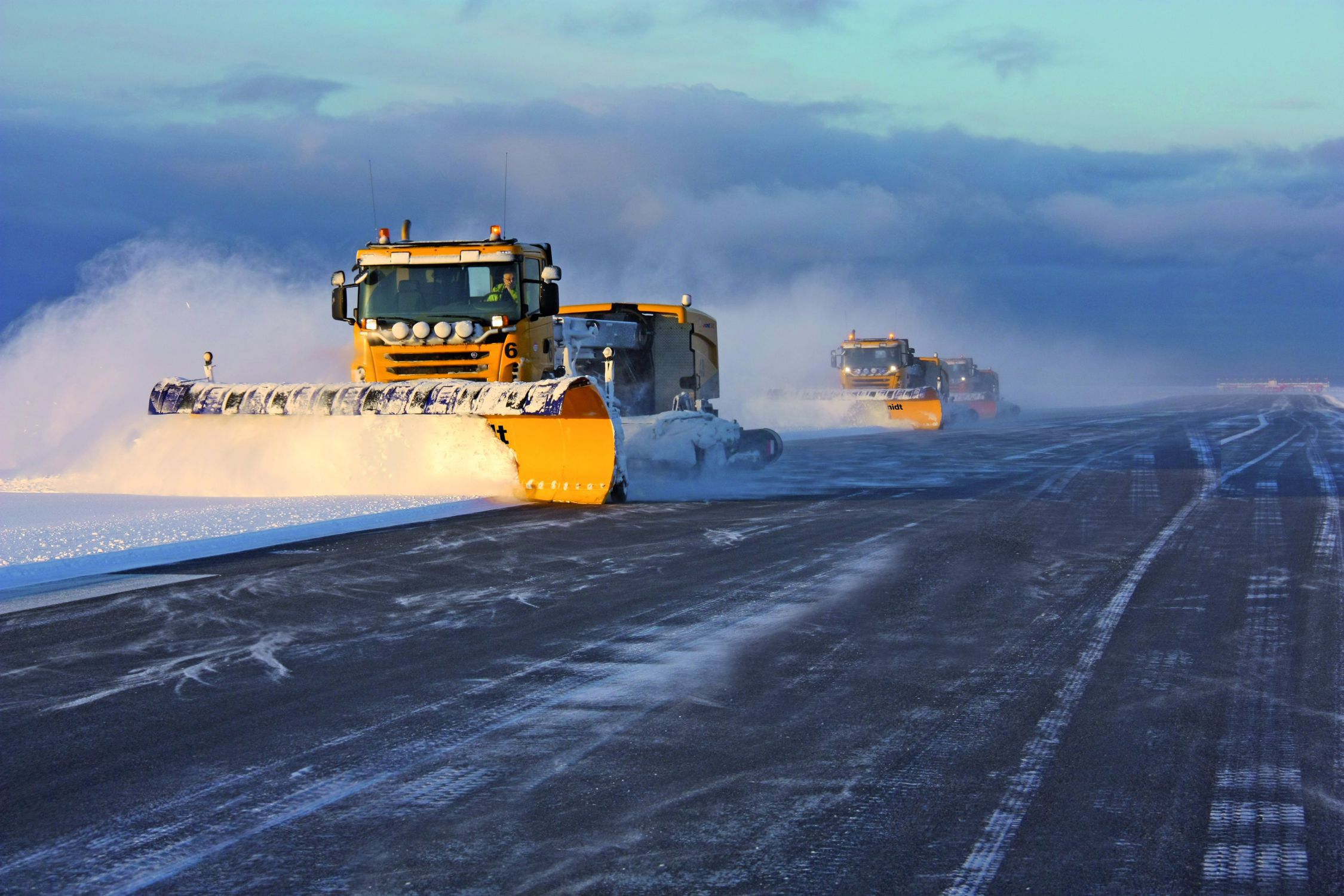 空港滑走路スノープラウ - MS series - AEBI SCHMIDT HOLDING AG