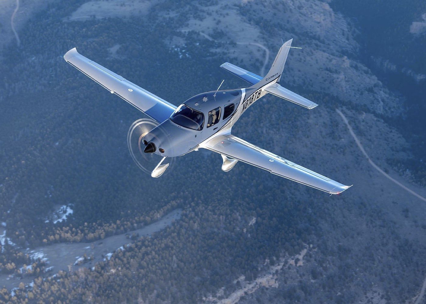 教育用飛行機 - SR22 - CIRRUS Aircraft - 観光用 / 単発