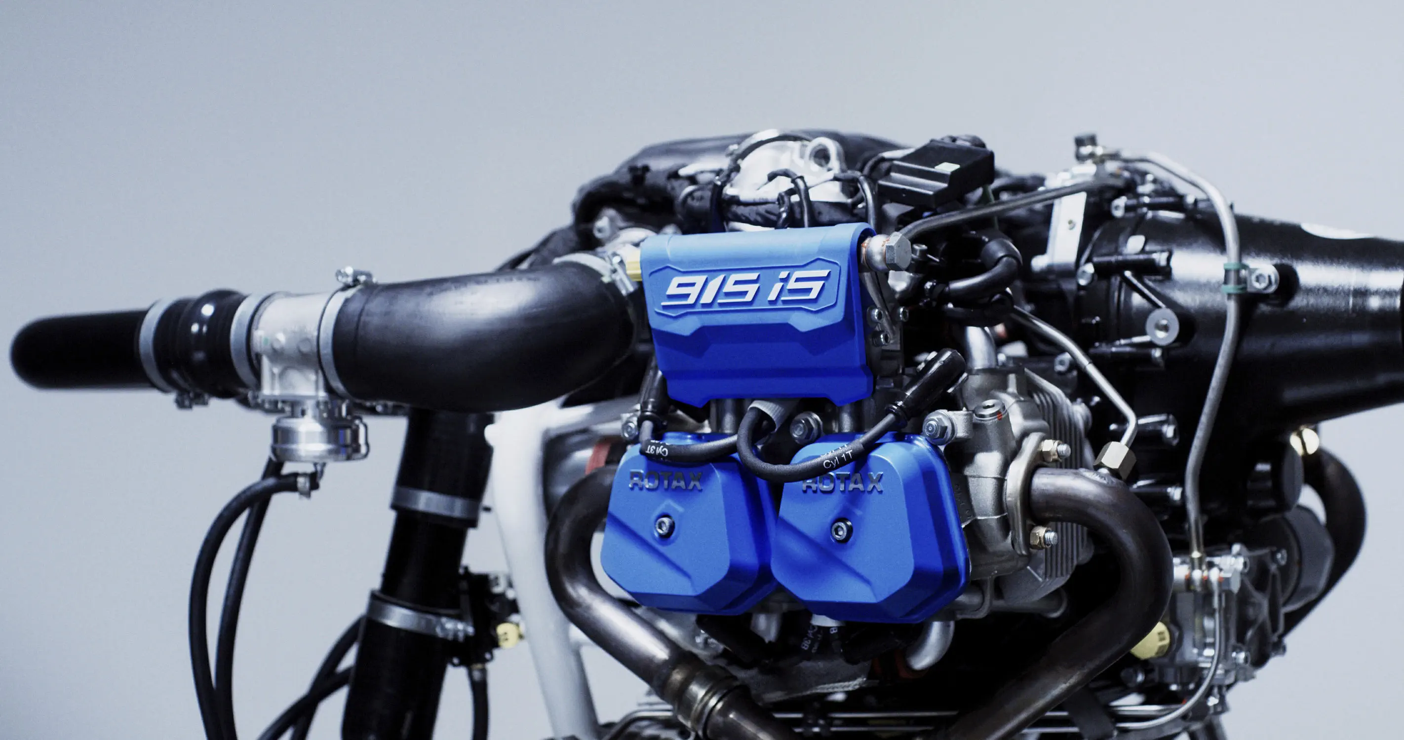 100 - 300chピストンエンジン - 915 series - Rotax Aircraft