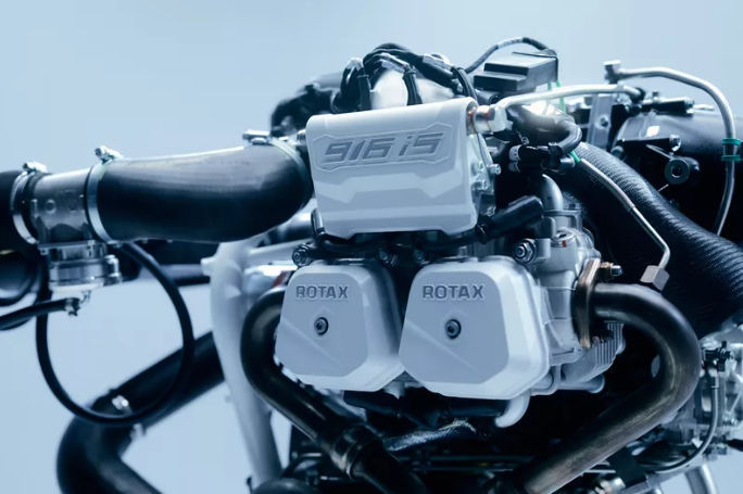 100 - 300chピストンエンジン - 916 series - Rotax Aircraft
