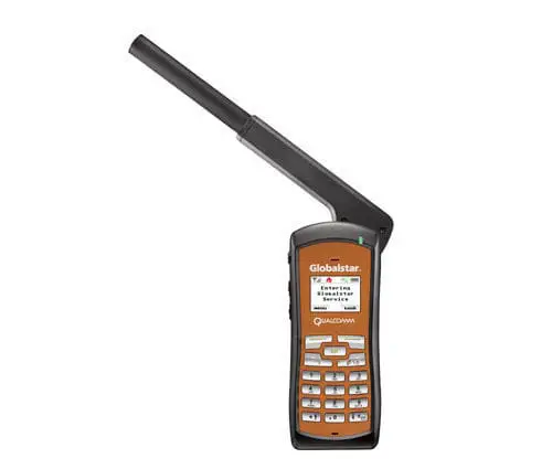衛星電話 ASCII.jp：真の最強iPhoneはこれだ！ 衛星電話アダプターをテスト (1/2)