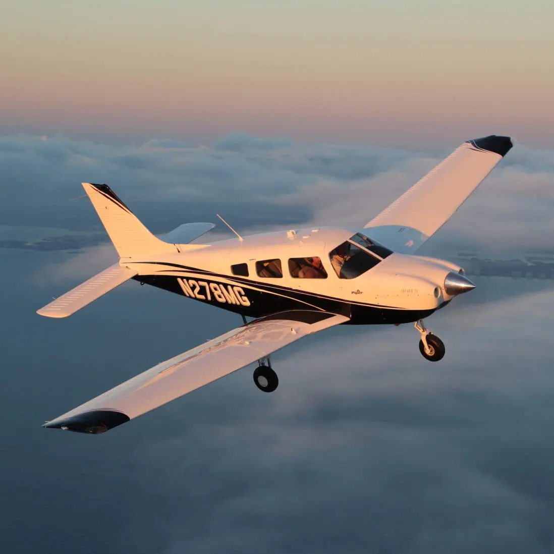飛行機 プロペラ パイパー 双発機 パイパー・エアクラフト社(Piper Aircraft, Inc.) 製品一覧