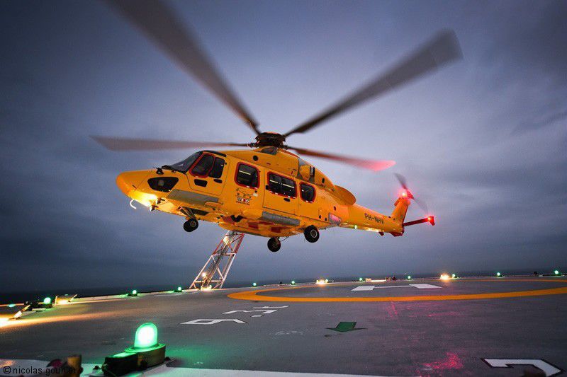 航空機・ヘリコプター dcmdboair 11～20人ヘリコプター - H175 - Airbus Helicopters/エアバス