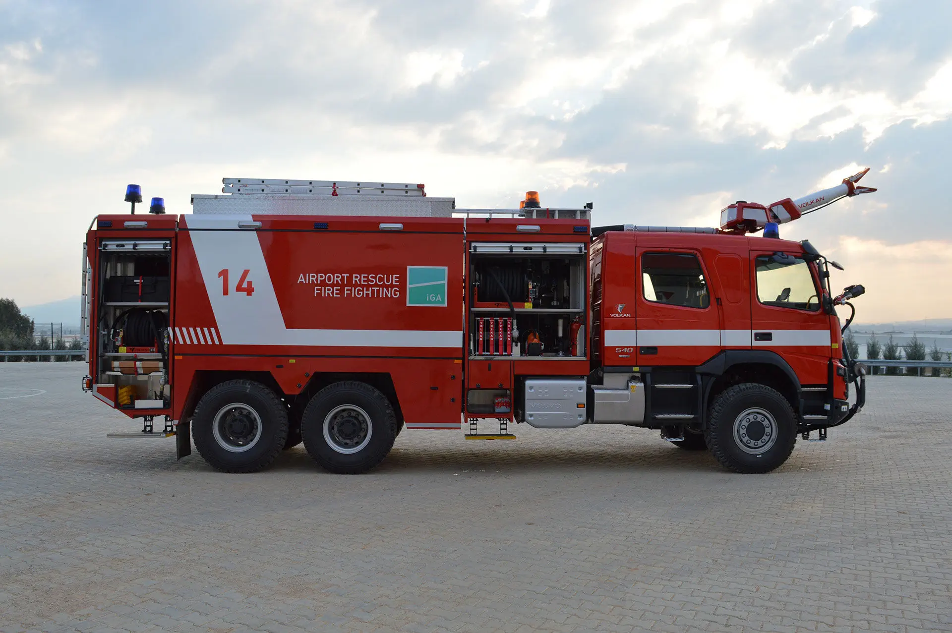 6x6消防車 - MAJOR - VOLKAN FIREFIGHTING COMPANY - 空港用 / 迅速な介入