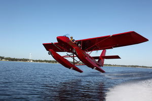 電動水上複葉機　ハミング　単フロート フロート水上機 - 全ての航空製品メーカ－