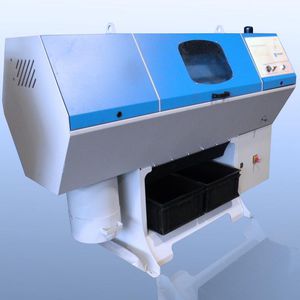 手動式バリ取り機 1