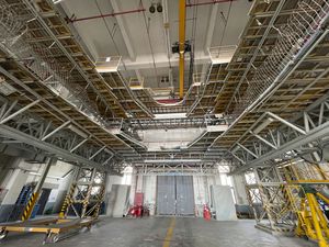 翼用航空機ドック
