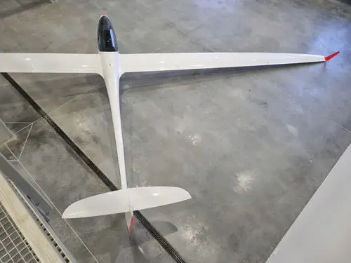 自作グライダー　athlete ラジコングライダー】自作100g以下グライダー - YouTube