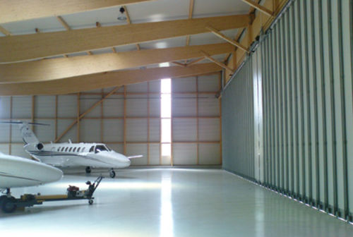航空機用倉庫 - Alto General Aviation Services GmbH - 空港用