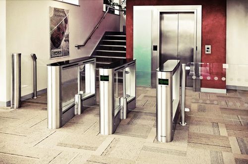 カードリーダー付き自動搭乗口 - EasyGate DG/DR - Cominfosec - 空港用