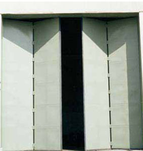 折畳み式倉庫ドア - Four   - International Door, Inc - 耐風