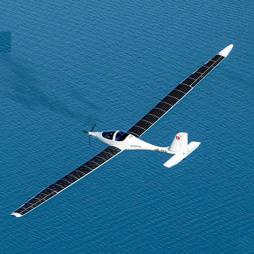 時速200キロモーターグライダー