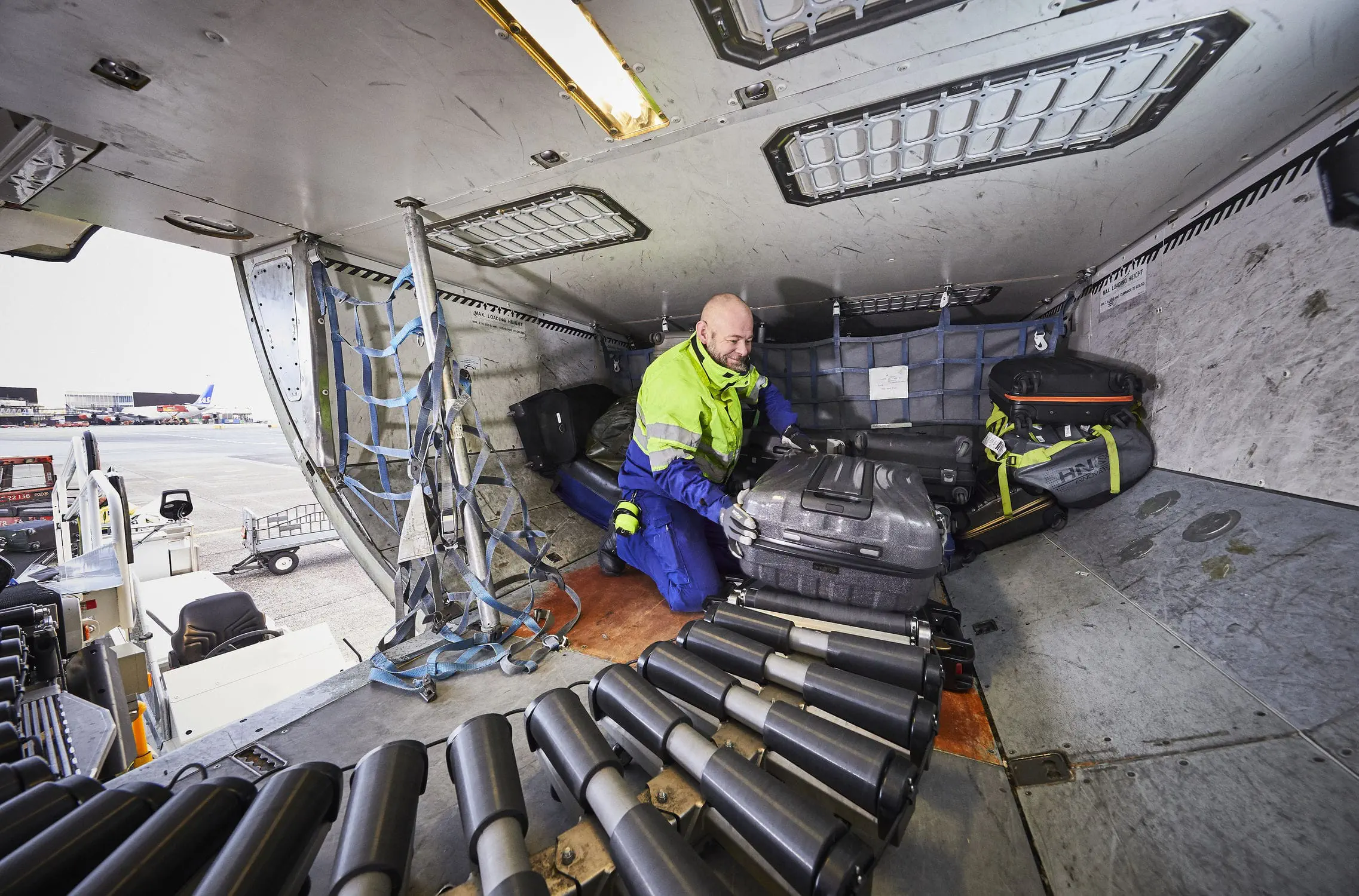 Aeroporto: Área Restrita detalha caminho percorrido por bagagens até  esteiras de inspeção - Fotos - R7 RecordTV