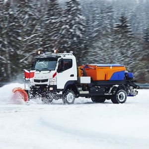 limpa-neve para pista de aeroporto