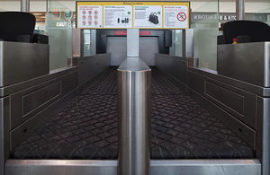 esteira de check-in / de esteira / de bagagens / horizontal
