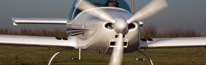 aeronave leve esportiva de 2 lugares / monomotor / com motor de 4 tempos / para escola