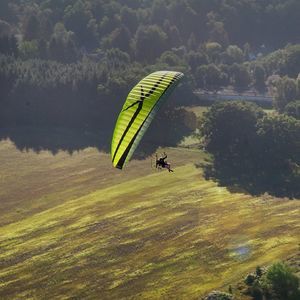 vela de parapente de montanha