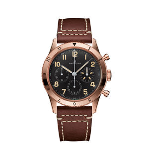 relógio de pulso modelo Aviator
