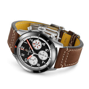relógio de pulso modelo Aviator
