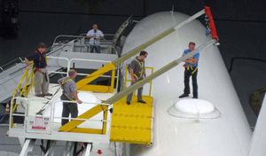 plataforma elevatória de manutenção 1