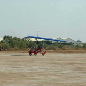 ultraleve trike de 2 lugares / com motor de 4 tempos