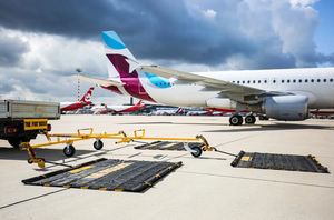 varredeira para pista de aeroporto