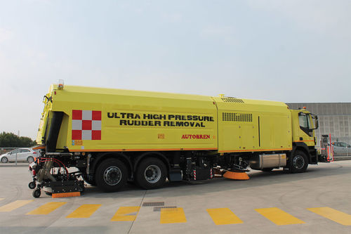 Máquina de limpeza para pista de aeroporto - TSG  - AUTOBREN SRL - montada em caminhão / para limpeza de superfícies / para remoção de borracha