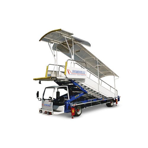 Escada de embarque - BOMBELLI ANGELO SRL - autopropelida / móvel / para avião