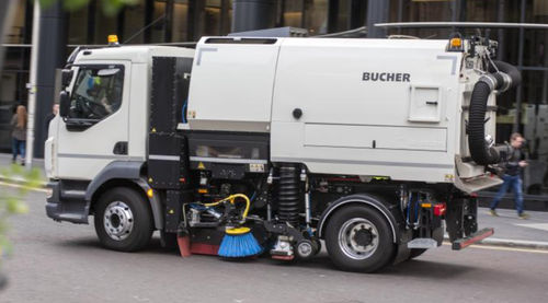 Varredeira para aeroporto - MaxPowa V65 - BUCHER MUNICIPAL - para operador a bordo