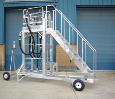 Escada portátil de reabastecimento de combustível - 380 - FLIGHTLINE SUPPORT LTD - para avião