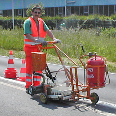Máquina de demarcação com operador a pé - RP30 / RP50 - HOFMANN GMBH - para termoplástico / para pista