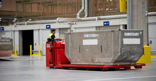 Veículo transportador para paletes - LÖDIGE SYSTEMS GMBH - para aeroporto