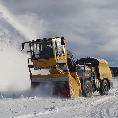 Soprador de neve montado em caminhão - TV 750 - ØVERAASEN AS - para pista