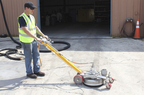 Máquina de limpeza para pista de aeroporto - HT1000 - WATERBLASTING TECHNOLOGIES - para operador a pé / para limpeza de superfícies