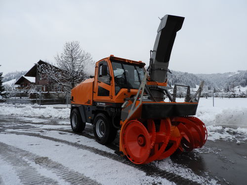 Soprador de neve autopropelido - Rolba R1500 - ZAUGG AG EGGIWIL - para aeroporto